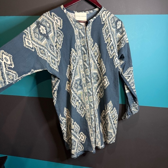 Blue Patterned Women's Tunic - Picture 3 of 12